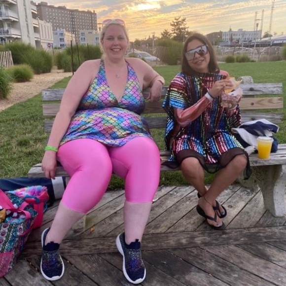 Meet your Posher, Jessica - Picture 1 of 1